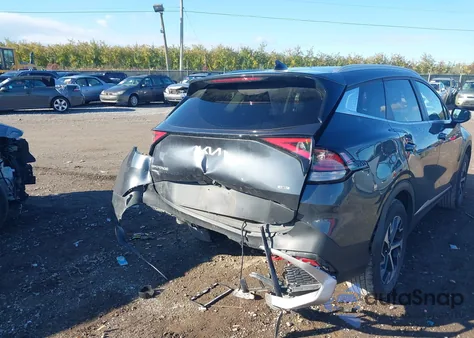 2023 Kia Sportage Hybrid Ex z USA, uszkodzony, nr VIN KNDPVCAG1P7069813